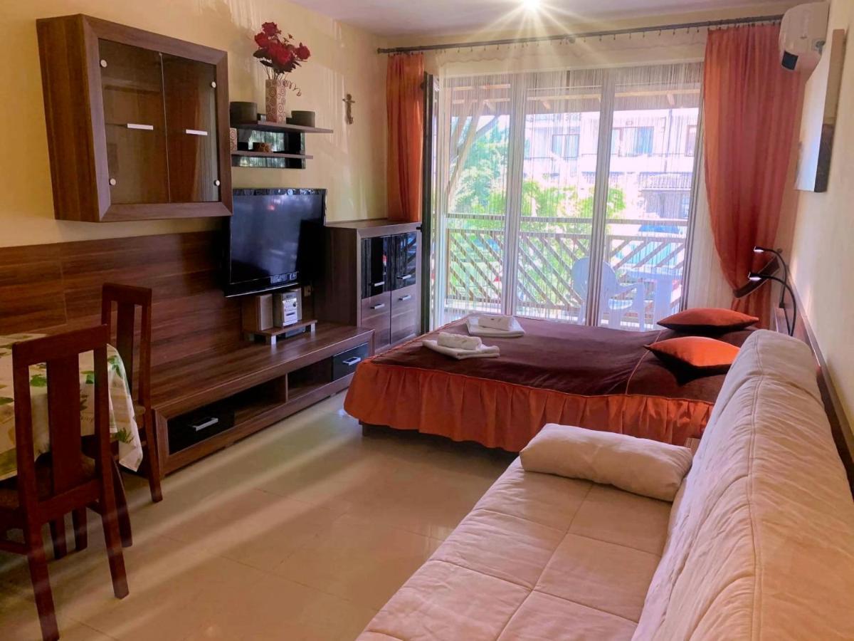 Studio De Lux Appartement Primorsko Buitenkant foto