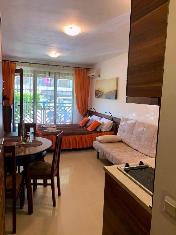 Studio De Lux Appartement Primorsko Buitenkant foto